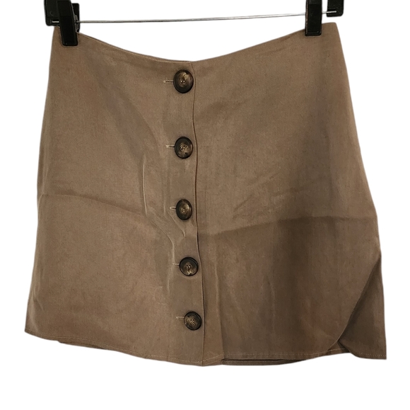 Reformation Dresses & Skirts - 𝅺Reformation button down brown skirt‎
